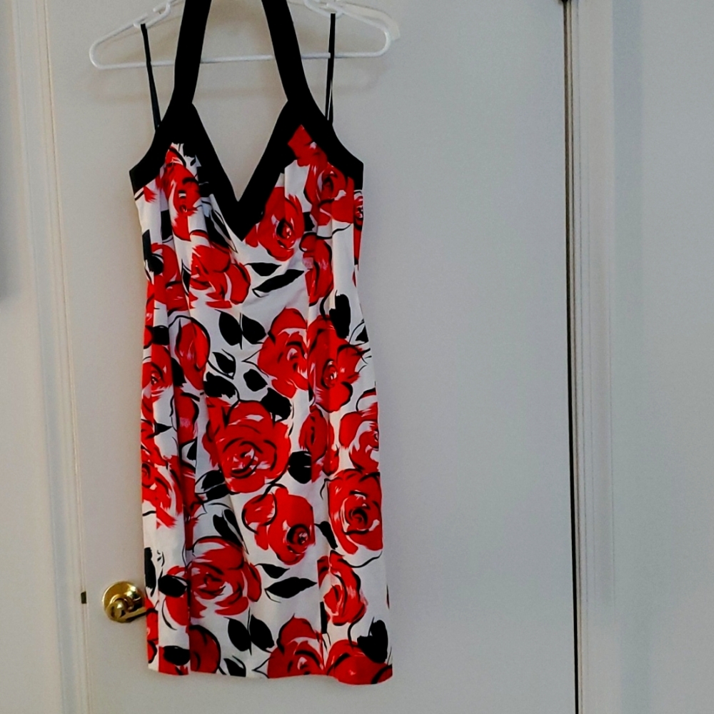David Meister size 6R red cream black halter knee length dress